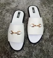 Sandales soft Tchin ST Blanc avec boucle dorée