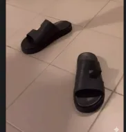 Sandales soft Tchin ST Black design avec ouverture sur le côté