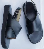 Sandales soft Tchin ST All Black avec attaché boucle