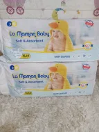 La maman baby-couche pour bébé 